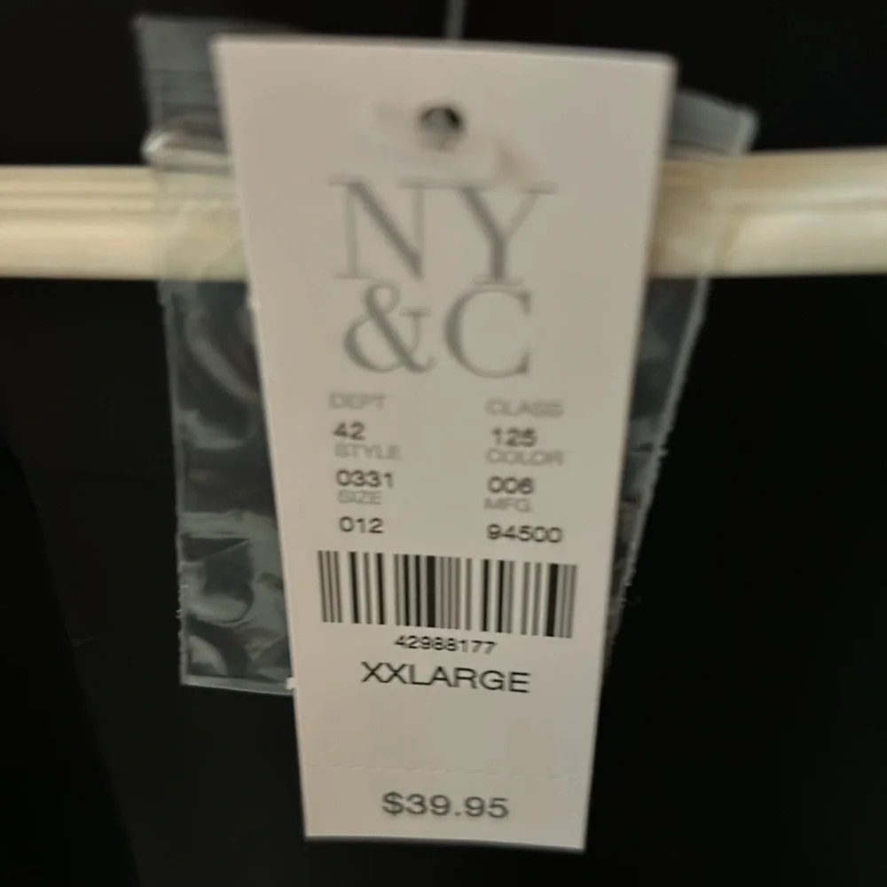 Beautiful NY Co fitted blouse. New - Picture 4 of 4